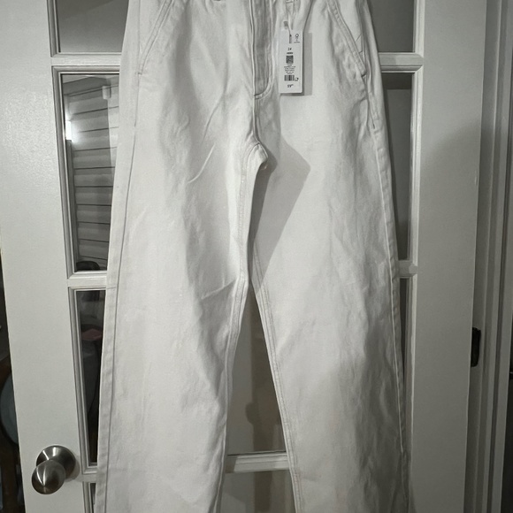 Jeans Mom - Picture 1 of 4